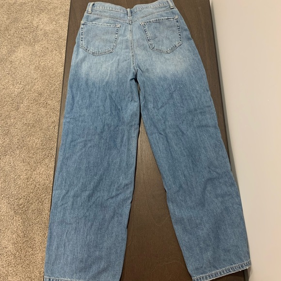Distressed Baggy Jeans- Size 5 - Picture 2 of 3